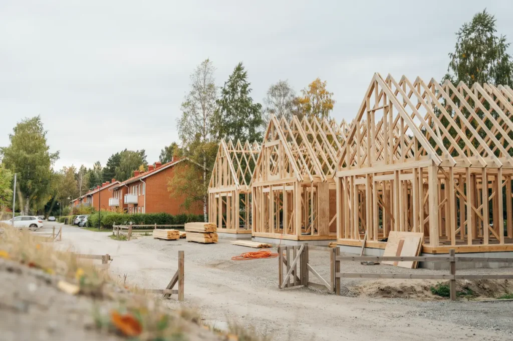 stomresning av tr stomme f r radhus i l ngbro lvsj